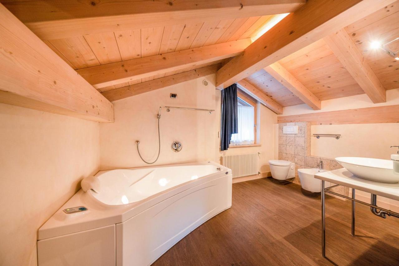 La Pratolina Attico Daire Castello-Molina di Fiemme Dış mekan fotoğraf